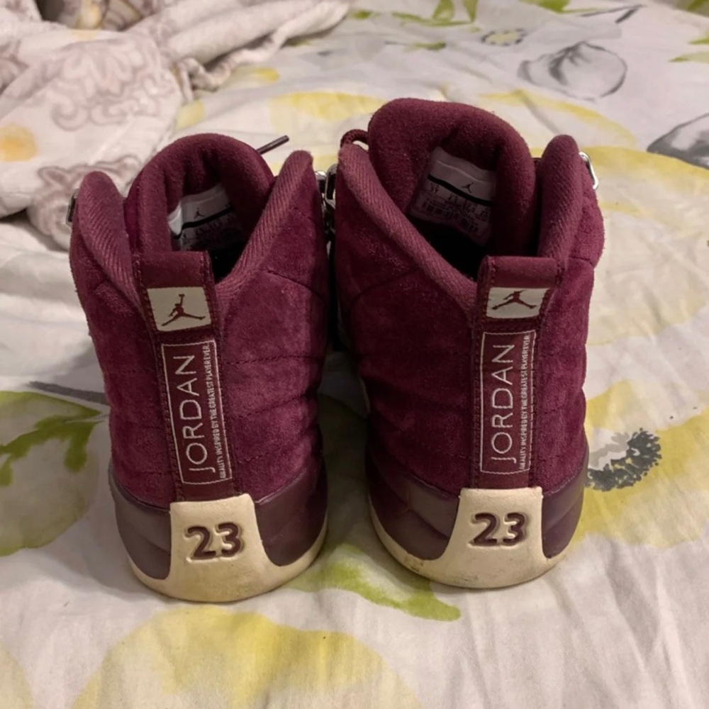 shoes - Picture 3 of 3